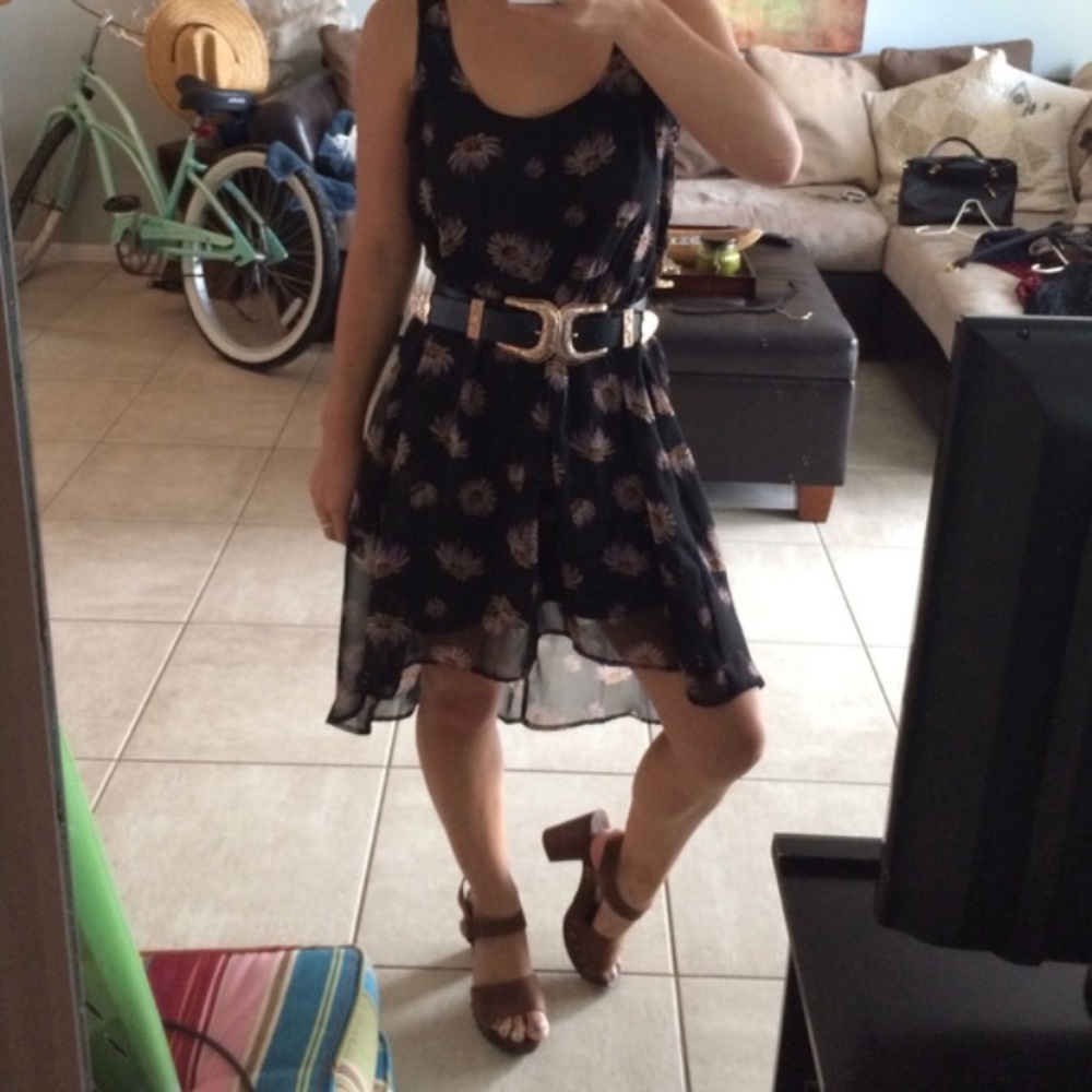 NWOT O’Neill high low daisy dress